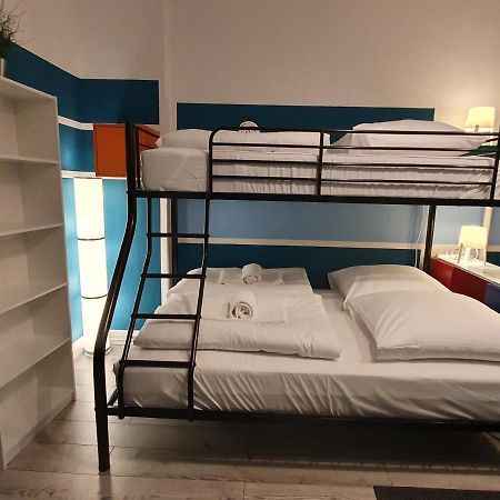 Central Lichtenberger Apartment For 6 People Berlin Dış mekan fotoğraf